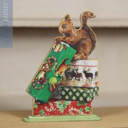 SVA 08-I - Medium Decoration Board Squirrel with Christmas Presents - Santa Village