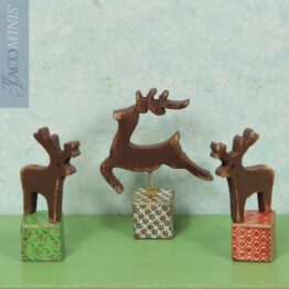 SVW-K 03-B - Set of 3 Reindeers on Toy Block Kit - Santa Village 2