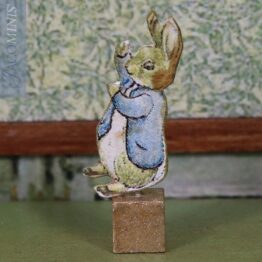 CP 21-G - Peter Rabbit Character on Toy Block - Christmas with Peter Rabbit & Friends