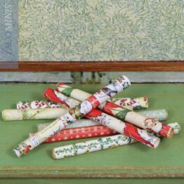 VC 21 10-C - Set of 8 Christmas Gift Wrapping Paper Rolls - Victorian Christmas